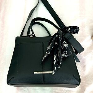 Steve Madden black leather purse